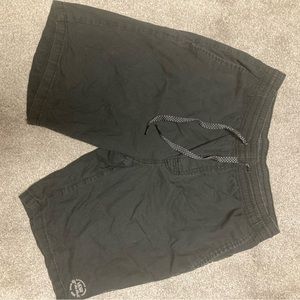 Vans Mens shorts - Size Medium